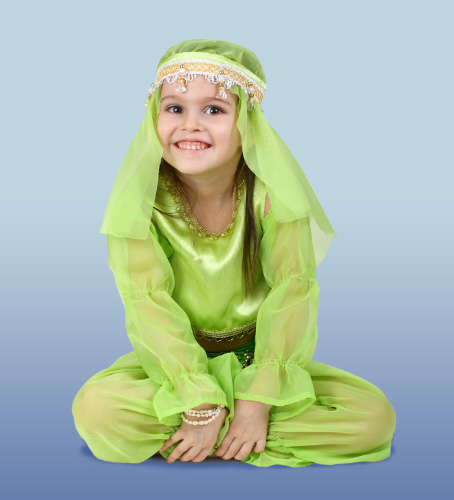 a girl dressed as a Persian queen
